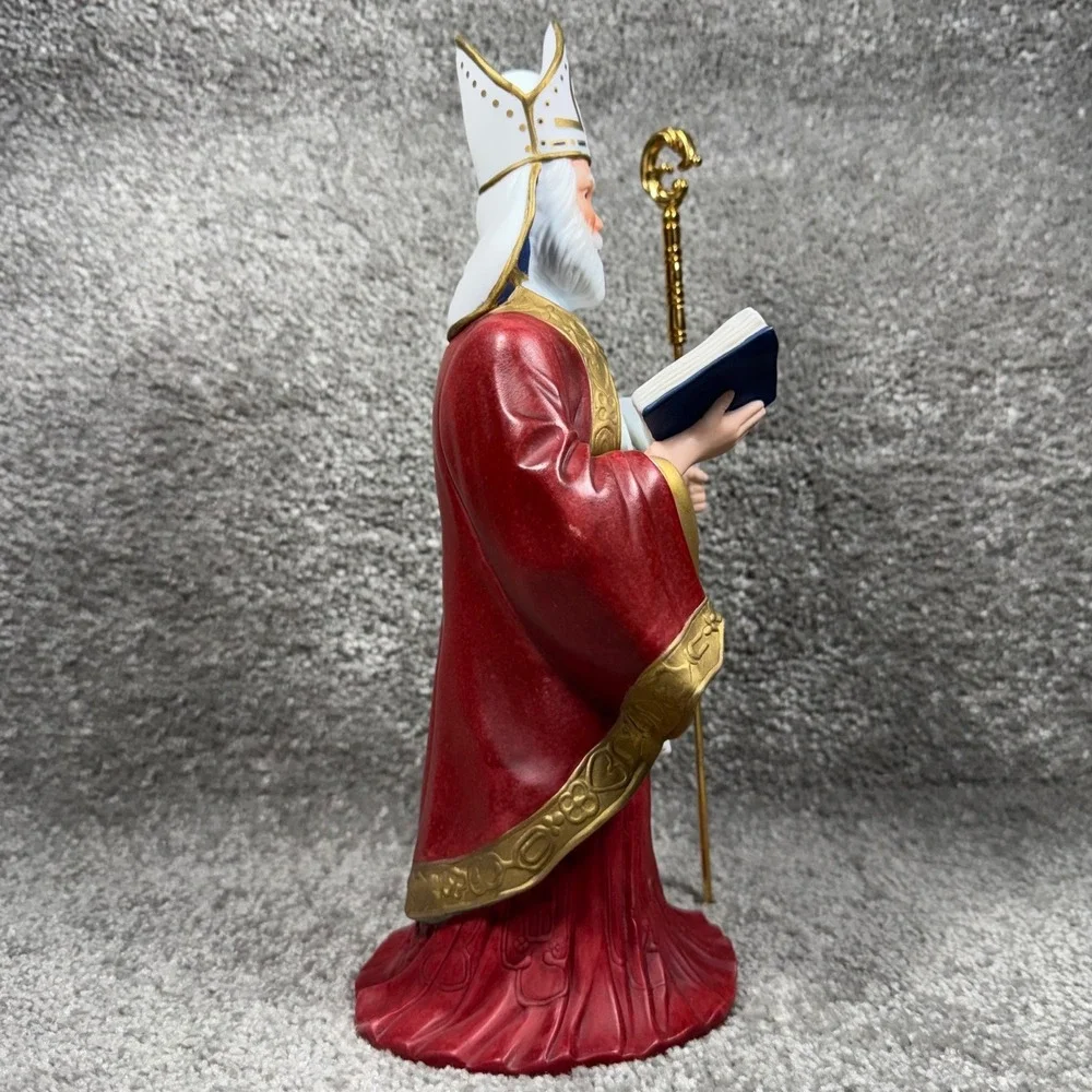 Lenox Saint Nicholas Porcelain Figurine International Santa Limited Edition 1993